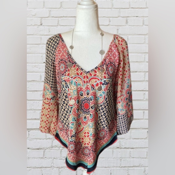 BLOUSE Top Silky Print Sz L  by HeartSoul V-Shape Bottom - Picture 4 of 10